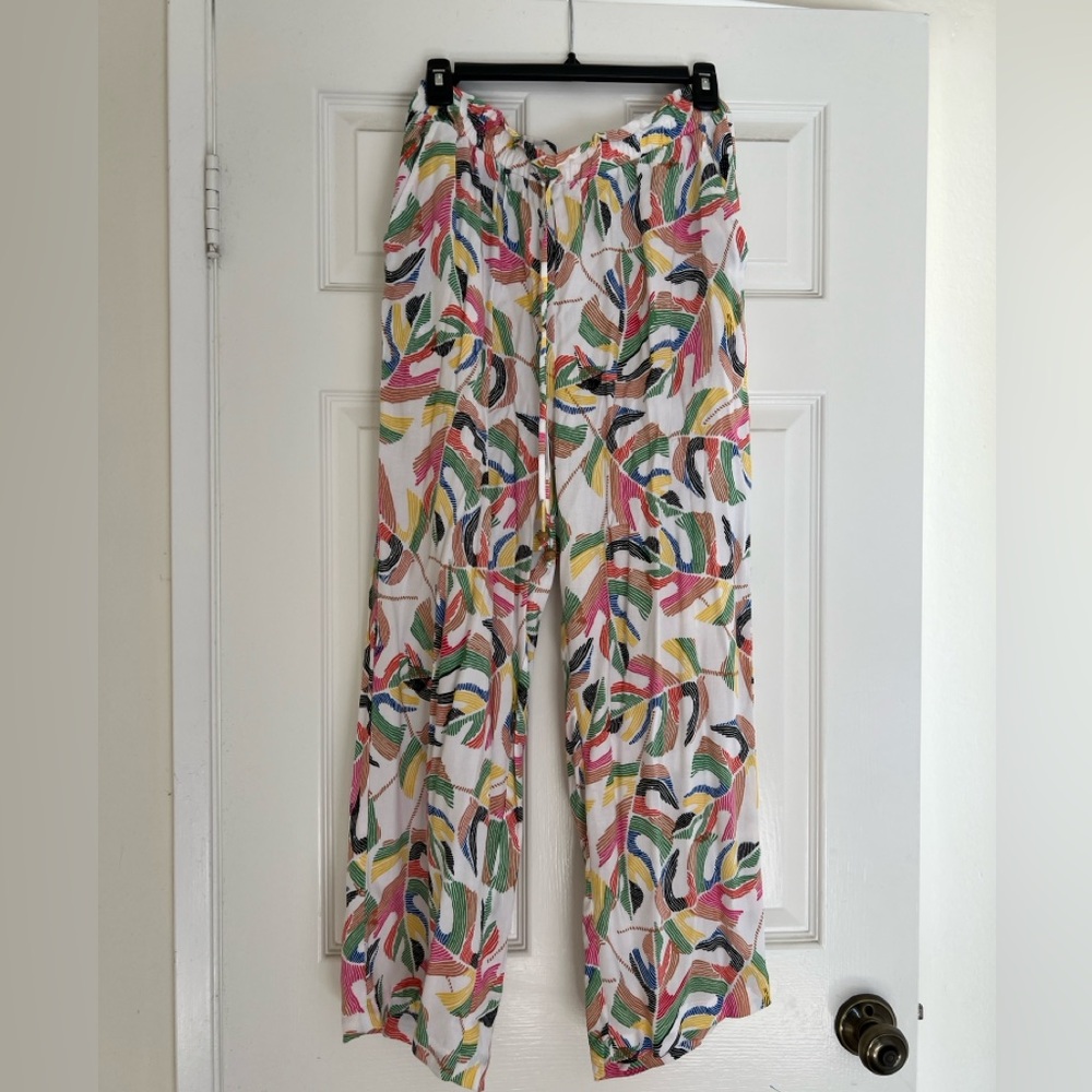 Jane + Delancey Colorful Tropical Monstera Print Two-Piece Set - Picture 5 of 8